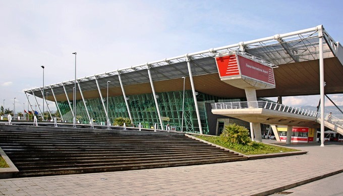 China Everbright, kompania qe po negocion per te blere Tirana International Airport